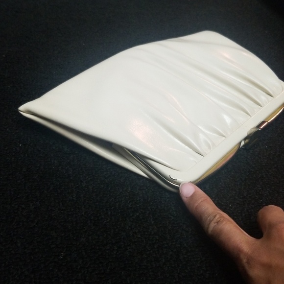 VINTAGE 1960's frame bag clutch Off White purse Ande - Picture 6 of 8